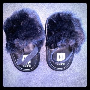 Brand new 0-3 months fluffy baby slides